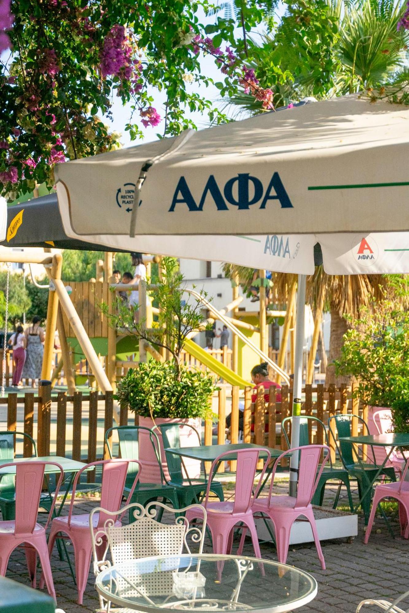 Comfy 2 Bedroom Apartment With Balcony In Athens Atenas Exterior foto